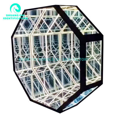 Adaptateur alimenté par HD Glace trempée arrière-plan LED Light Box Infinite Mirror 3D Signature au néon LED personnalisée