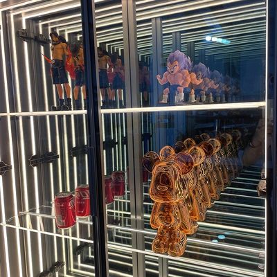 Élevez votre salon avec une porte vitrée LED à l' infini
