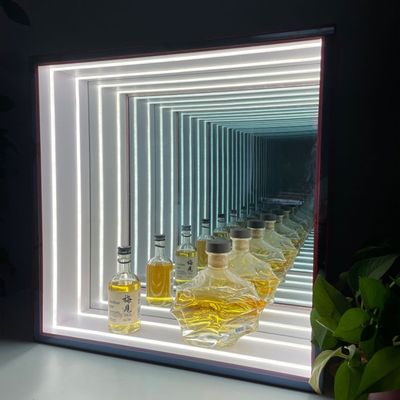 Couleurs personnalisables LED Casse d'affichage miroir en verre pour le style moderne Cabine de vin personnalisée