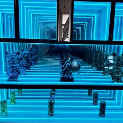 Le néon de verre LED de luxe rouge blanc bleu personnalisable pour les décorations de mariage