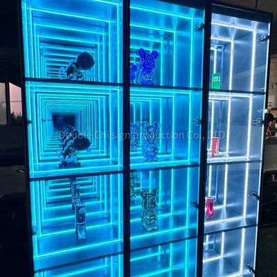 Couleurs personnalisables Infinite Abyss Mirror Display Case pour la maison et les espaces commerciaux