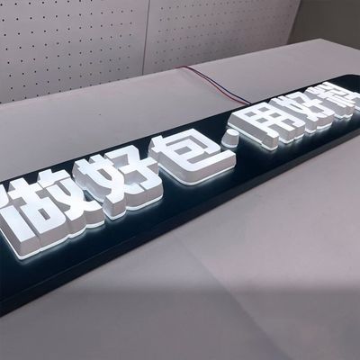 Lumière arrière LED Lumières à lettres métalliques Signe 3D plastique Caractères lumineux pour la publicité