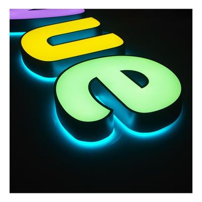 Lumière rétro-éclairée Lumières de lettres à LED métalliques Signe acrylique en acier inoxydable Caractère lumineux pour l'affichage