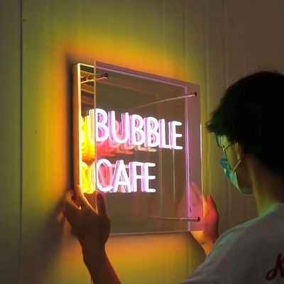 Couleurs personnalisables 3D LED effet d'infini Miroir Lumière néon signe avec matériau en verre