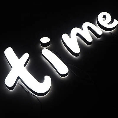 Caractéristiques lumineuses Lumières de lettres LED Panneau murale pour affichage publicitaire extérieur intérieur