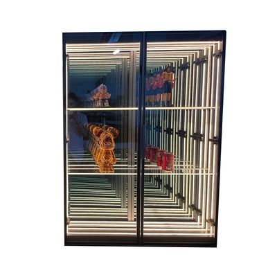 Ornements pour modèles d'affichage d'épaisseur personnalisés pour les tendances de la mode et le miroir infini en verre