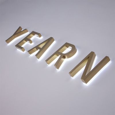 Installation professionnelle de lettres de canaux LED pour l'affichage numérique de la maison