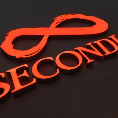 Panneau publicitaire de rue LED Lettres de l'alphabet avec des bandes d'acier inoxydable et de l'éclairage