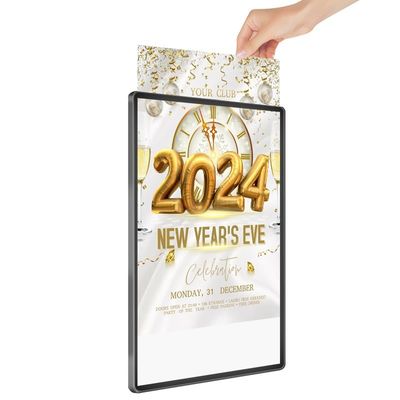Boîte lumineuse en verre ultrafin et mince pour affiches numériques murales pour la publicité des supermarchés