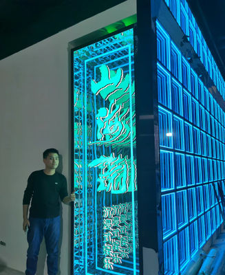 Applications de bâtiments Hologramme 3D Ventilateur publicitaire Boîtes lumineuses avec nano-lumières Source