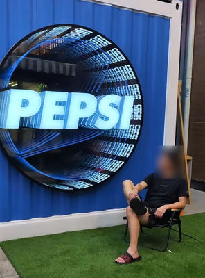 Équipement d'hologramme 3D Infinity Mirror Lettre au néon Publicidad pour une longue durée de vie