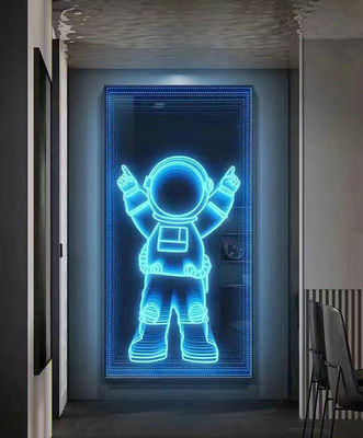 Équipement de publicité en hologramme 3D à l'intérieur avec miroir multicouche et panneau d'affichage LED