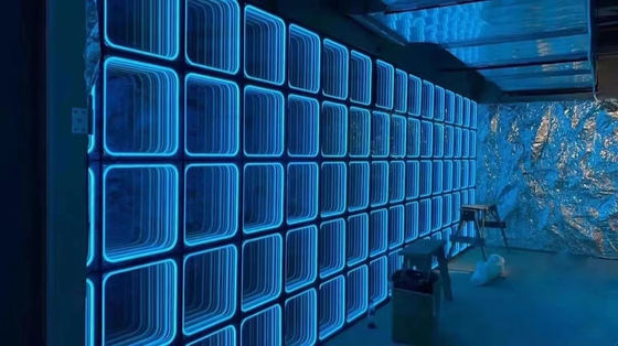 Amenez vos lettres de marquee au niveau supérieur avec notre ventilateur LED 3D Hologram Abyss Mirror