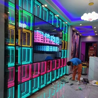 LED Strips Source lumineuse Multicouche miroir Ventilateur holographique avec tension d'entrée 12V
