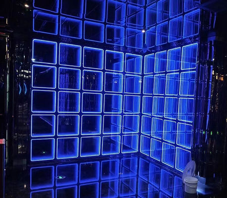 50C Wifi Infinity LED Mirror Infinite Mirror Néon pour le drapeau dynamique et la lecture graphique