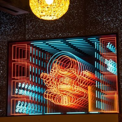 DC 12V néon LED miroir à l'infini panneau acrylique pour bar fête Hôtel Boutique Restauration