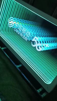 3D Abyss Mirror Neon Acrylique Lettres lumineuses avec des lumières Neno Délicate Taille personnalisée Forme